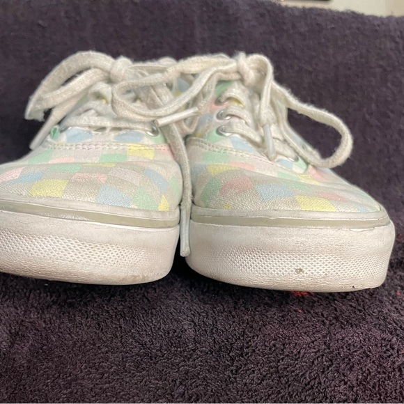 SOLD! Girls Vans - Picture 3 of 5